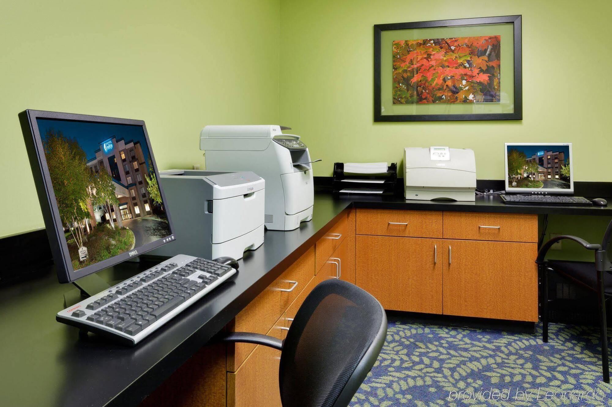 Hotel Trilogy Albany Airport, Tapestry Collection By Hilton Latham Esterno foto